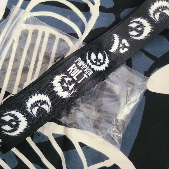 🩶☠️ NWOT Love, Pain, and Stitches Bundle☠️🩶 - Picture 9 of 11